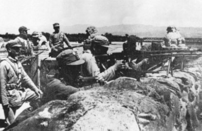 1937年7月28日日军猛攻北平南苑,守军将领第29军副军长佟麟阁和第132